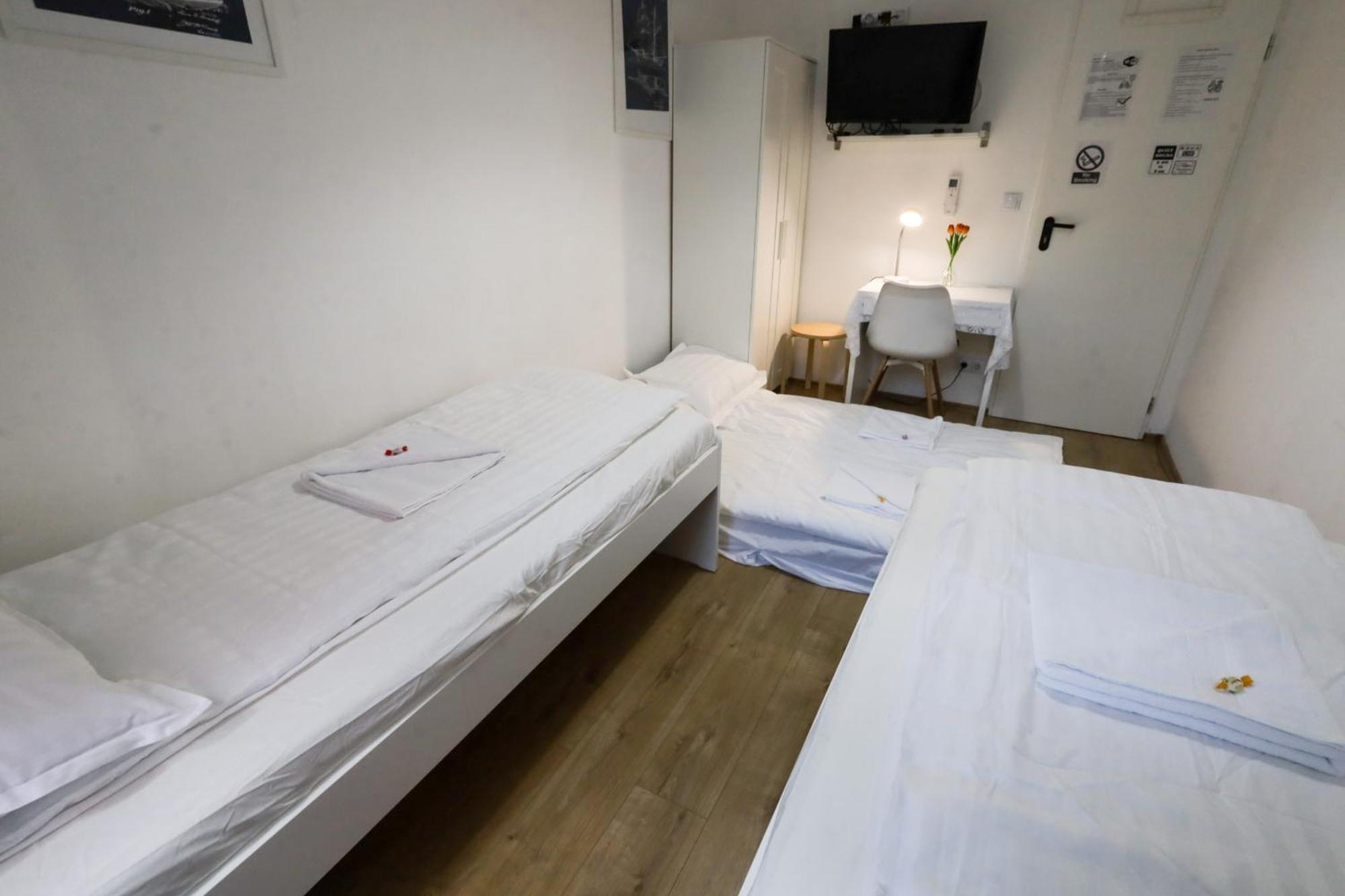 Budapest Pest-Port Apartment 4 Rooms For 16 Person Budapeste Exterior foto