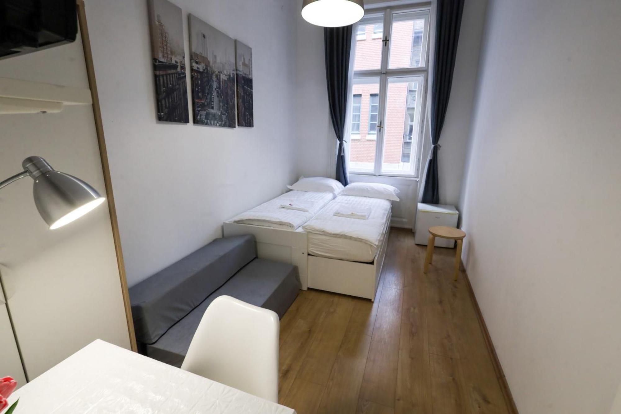 Budapest Pest-Port Apartment 4 Rooms For 16 Person Budapeste Exterior foto